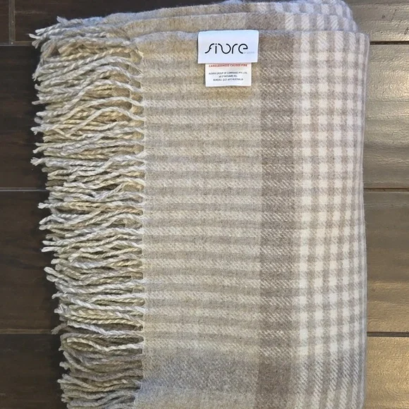 Fibre By Auskin Merino Wool Fringe 59 X 78 Throw Blanket - Picture 9 of 11